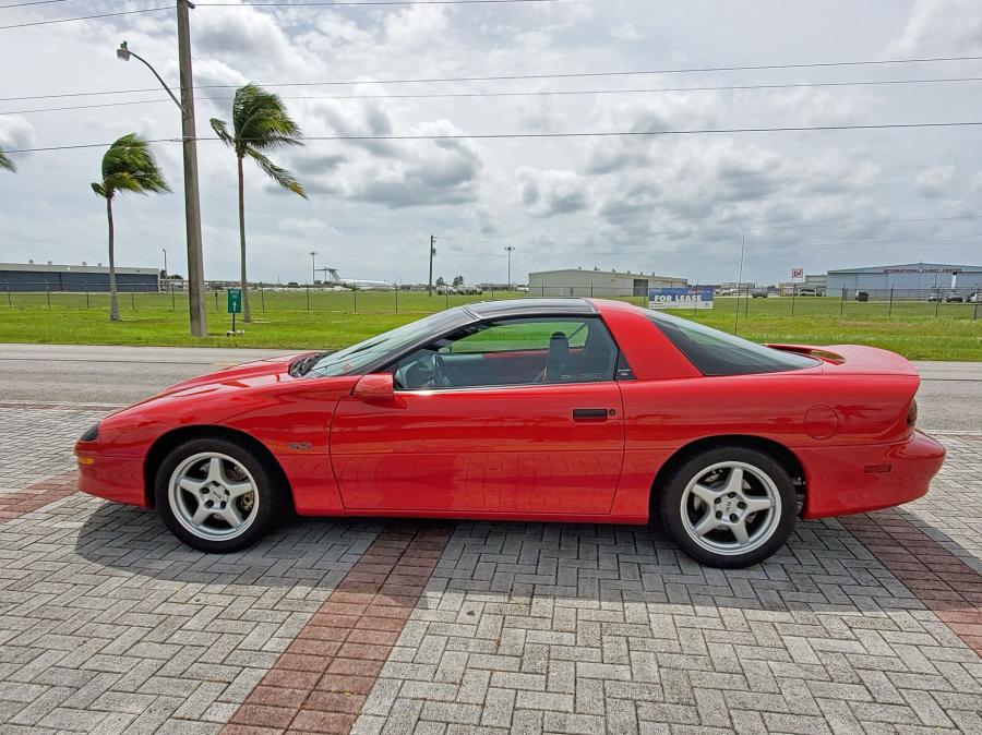  Chevrolet Camaro SS (1710) 1996 года  (фото 8 из 101)